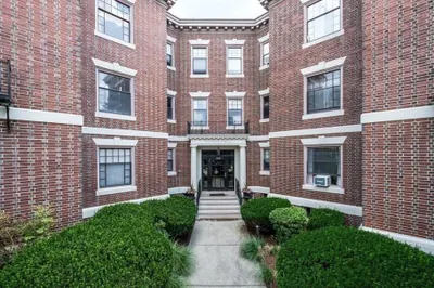 169 Washington St #9