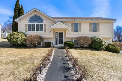 70 Moreland Green Dr 1