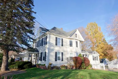 19 Concord St 1