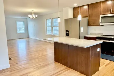 215 High St #10 1