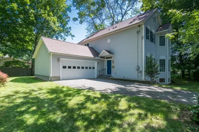 62 Fairview Ave 1