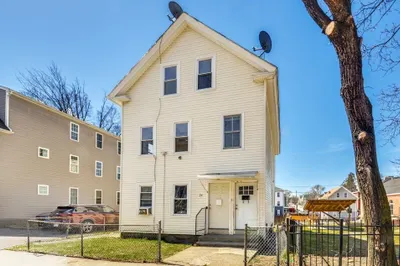 24 Newbury Street 1