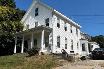 506 East St #1 1