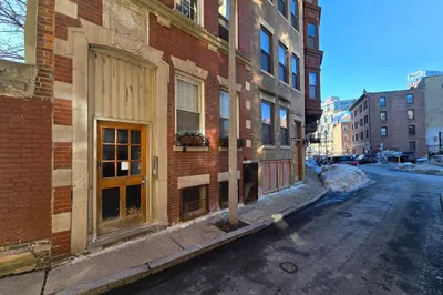 16 Stillman St #1