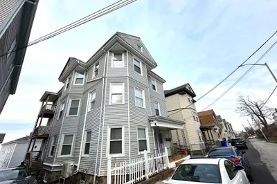 62-64 School St
