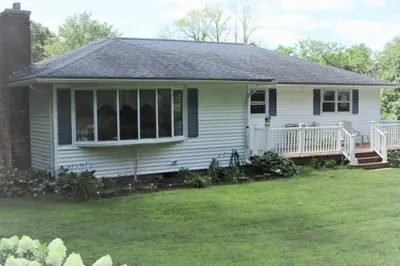 80 Fort Hill Rd 1