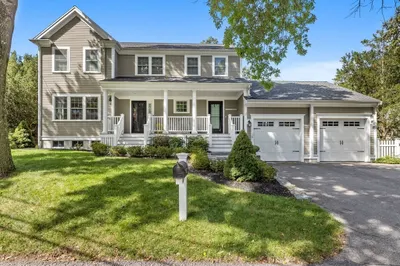 16 Park Cir
