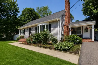 41 Normand St 1
