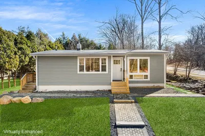 98 Lancaster Rd 1