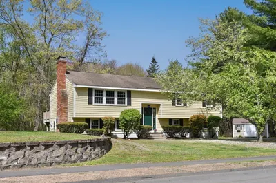 26 Hillview Rd 1