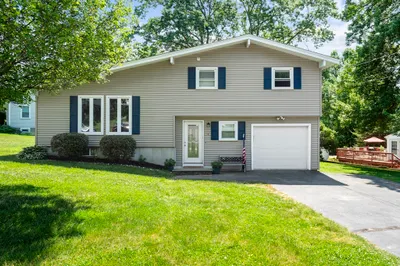 3 Harvard Dr