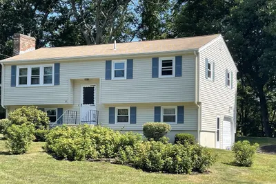 20 Longfellow Rd