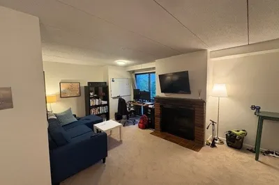 17 Healey St #202 1