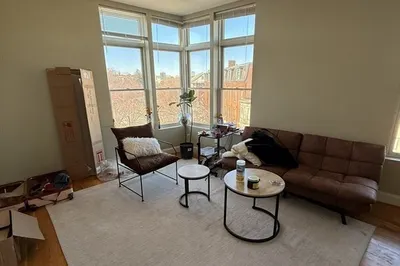 10 Roxbury St #7 1