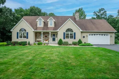 20 Paradise Lake Rd 1