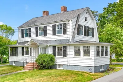 543 Elm St