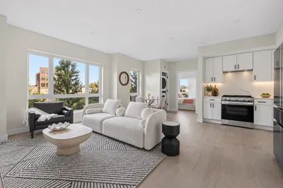 38 Old Colony Ave #201 1