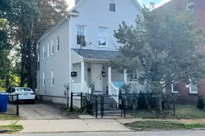 443-445 Franklin St