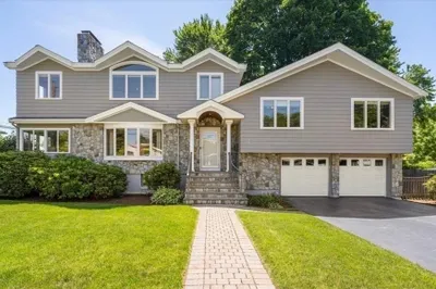 35 Brandeis Rd