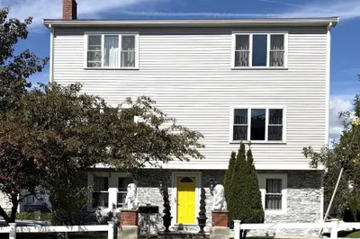 52 MontvAle Ave #A 1