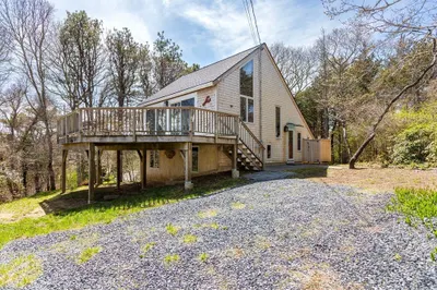 14 Lindas Ln 1
