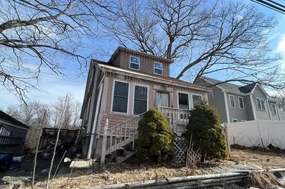 241 S Quinsigamond Ave