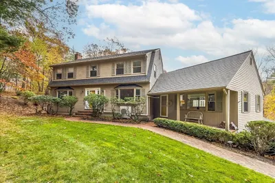 36 Alderbrook Dr