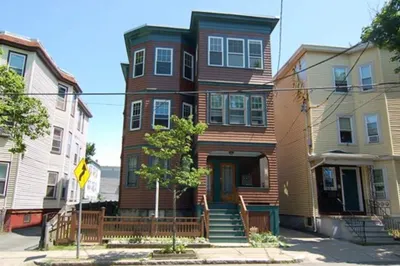 296 Columbia St #3