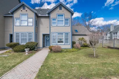 60 Amity Place #60 1