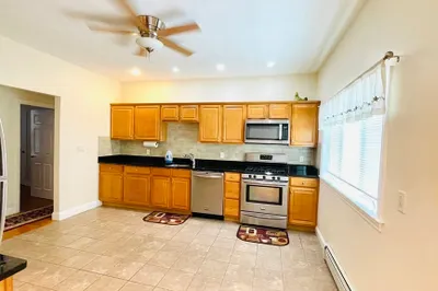 57 Dartmouth St #2