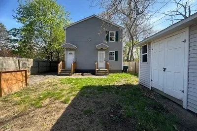 15-17 Otis Ct #15