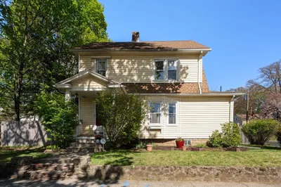217 Ellsworth Ave