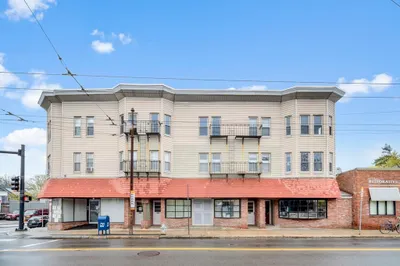 193 Concord Ave #8