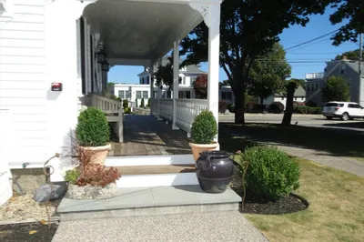 141 Main St #1