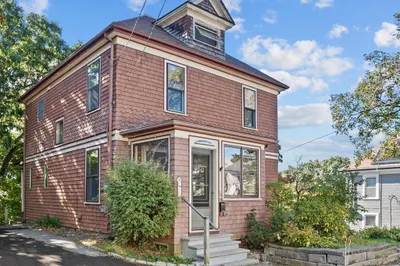 24 Oak Hill Rd