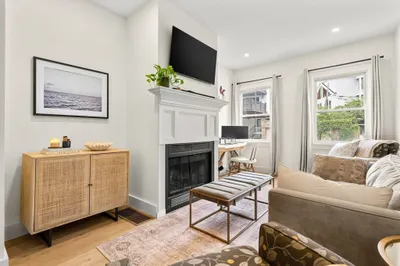 19 Telegraph St #1
