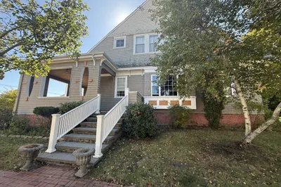 14 Bartlett Ave #1 1