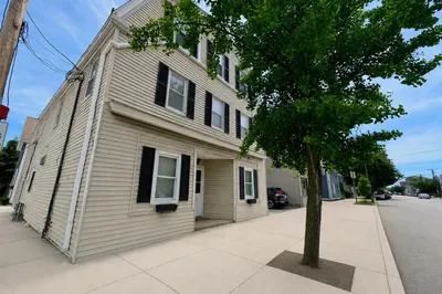 134 Boston St #1B 1