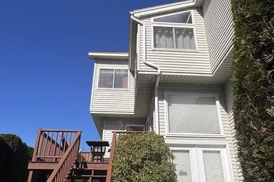 227 Captain Eames Cir #227 1