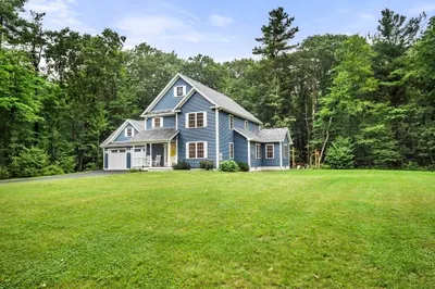 203 Worcester Rd