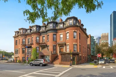 141 Arlington St #6