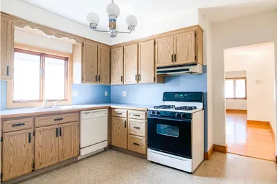106 Frederick Ave #2 1
