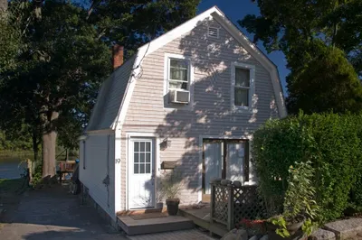 19 Seaver Rd