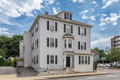 245 Rantoul St 1