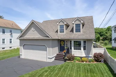 78 Sunnymeade Avenue 1