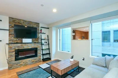 80 Broad St #805