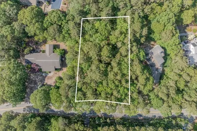 240 Gross Hill Rd 1