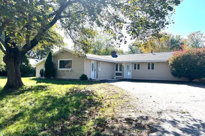 24 Amherst Rd