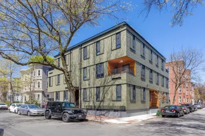 213 Harvard St #2
