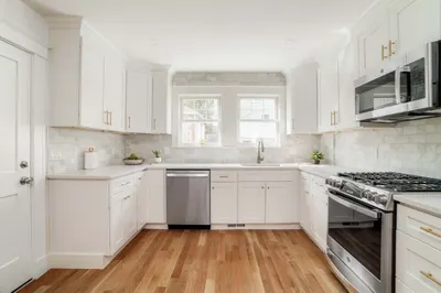 652 Belmont Street #1